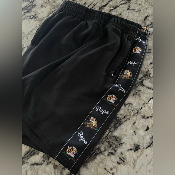 Bape Tiger Shorts - Picture 3 of 4
